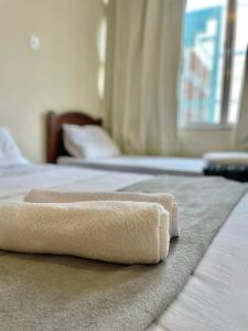 Apto 100 metros da Praia do Forte! Pé na areia!