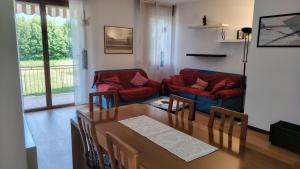 Grande appartamento immerso nel verde - Poeta