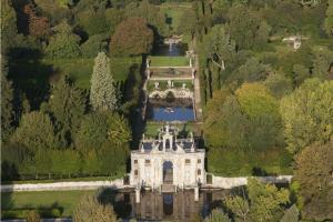 Grande appartamento immerso nel verde - Poeta