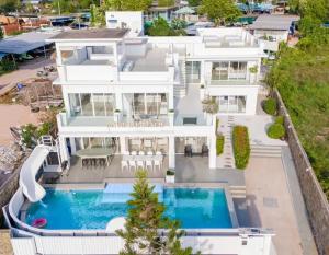 BG Pool Villas Party
