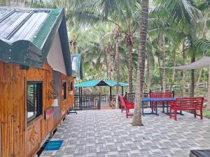 Starksway Resort