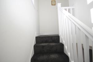 Osterley Place - Apt F