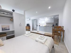 Little Nest Lagonisi - Athenian Riviera beach