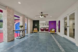 Whitewater River House - Game Room, Firepit, Walking distance to Whitewater Amphitheater!