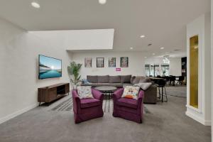 Whitewater River House - Game Room, Firepit, Walking distance to Whitewater Amphitheater!