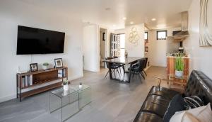 The Border Loft Trendy Stay on Avenida Revolucion