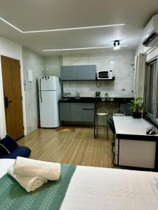 A Passos da Praia: Studio Moderno em Copacabana