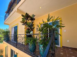 Casa Catalina - Private Mexican-Style Getaway