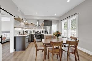 The Grove-A: Cozy Cottage 2-Blocks to Marktplatz!