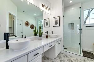 Peabody Ranch Luxury Home WPool, Hot Tub, Fire Pit!