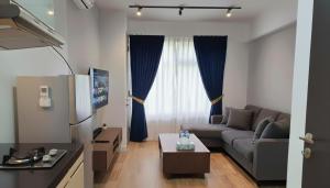 Family 2BR Gateway Pasteur Bandung by PrimeStay