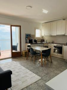 Petit Appartement Vue Mer