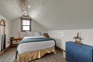 West End Lodge Resort Style Pool!