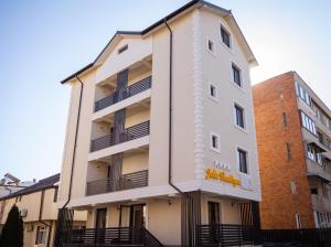 Jolie Boutique Hotel