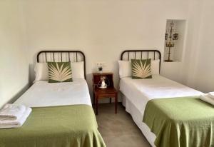 Hacienda Clavero Three Patio Apartment