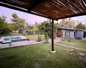 Complejo con piscina y jardin - Lujan de Cuyo