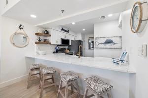 HP 325 Sandy Bottoms by 30A Escapes