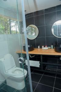 The Tree House - Wood & Wind Retreats