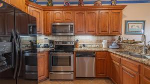 Casa Blanca CC-405 Oceans Edge Ocean View