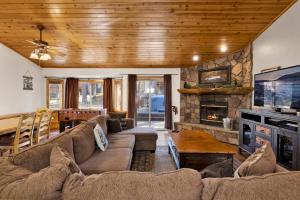 Little cubs cabin #1986