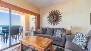 Well Sea-Ya-N- Paradise Nice Oceanfront Condo