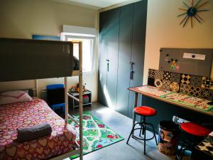 Bubbles and Granules - Single-storey house - Swimming pool