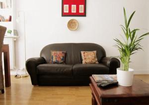 Chez Fiatope - Appartement Calme avec balcon & Parking, proche Tram T6