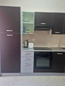 Central 1 BR Retreat