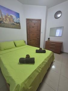 Central 1 BR Retreat