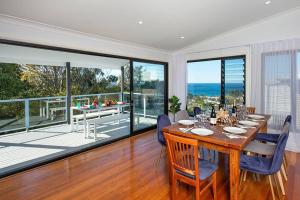 4BR Pet friendly home with ocean views