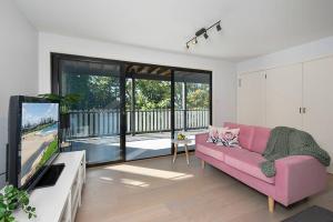 4BR Pet friendly home with ocean views