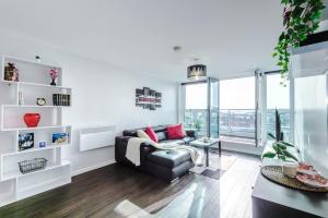 Skyline 2BD 2BA Central Nottingham Free Parking