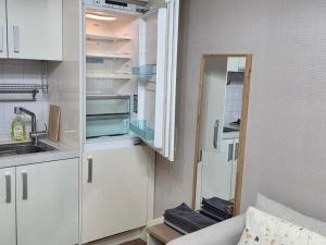 Seolleung Station Cute house