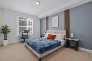 Central Salt Lake 2BR Suite Garage Parking Gym & Outdoor Fire Lounge