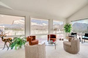 Near Trails Luxe Mountain-View Retreat in Tucson!