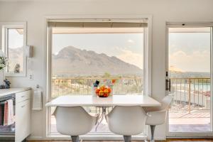 Near Trails Luxe Mountain-View Retreat in Tucson!