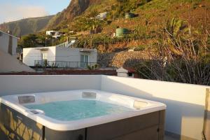 Pauloldtown - Local experience w rooftop n jacuzzi