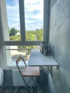 Small quiet nest 2 steps from Paris