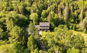 Acadia Woodland Retreat with Hot Tub & Outdoor Shower