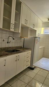 Village em Patamares 1 quarto a 500m da praia