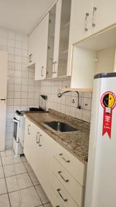 Village em Patamares 1 quarto a 500m da praia