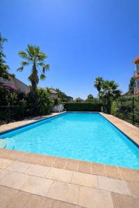Appartement familial piscine plage