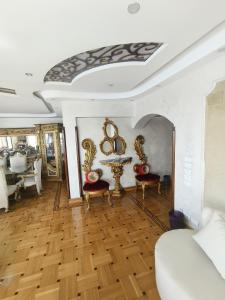 شقه فى الزمالك مطله على اربع افرع للنيل