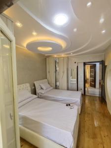 شقه فى الزمالك مطله على اربع افرع للنيل