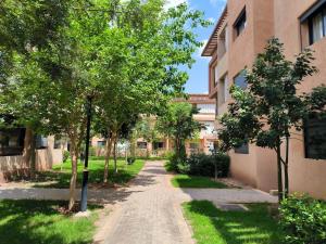 Superb apartment in residence with pool