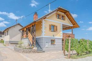 Holiday home in Crnomelj - Kranjska Krain 35279