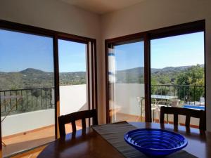Apartment with Pool View  room in Monte da Ribeira