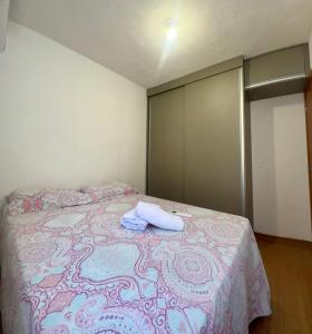 Apto completo em Cuiabá check-in automático