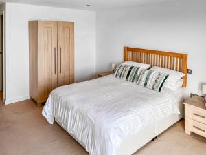 Flat 2