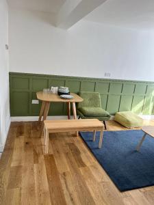 Stylish 2 bedroom flat in Leytonstone